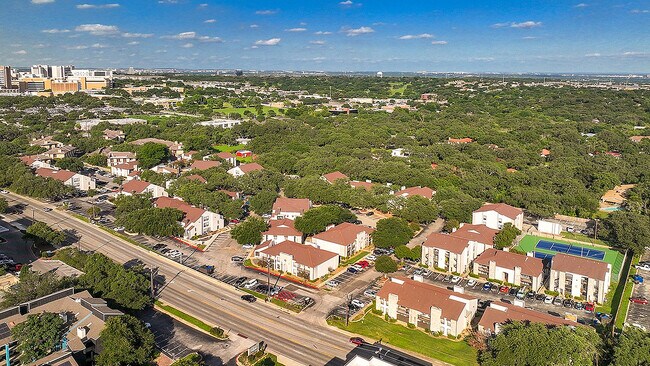 DJI_20260617173242_0657_D - Deer Oaks Apartments