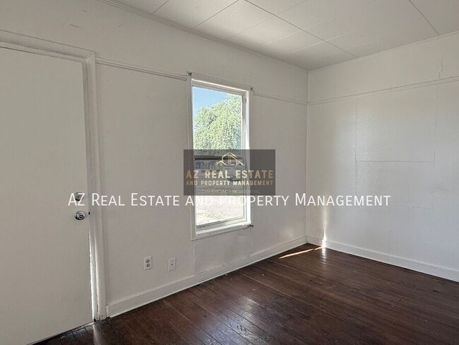 Photo - 3809 N 9th Pl