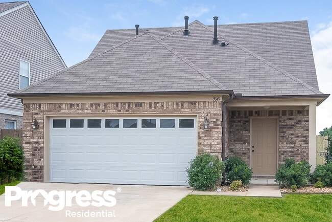 Building Photo - 9849 White Poplar Dr Rental