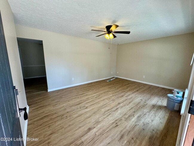 Photo - 8413 Cloverport Dr