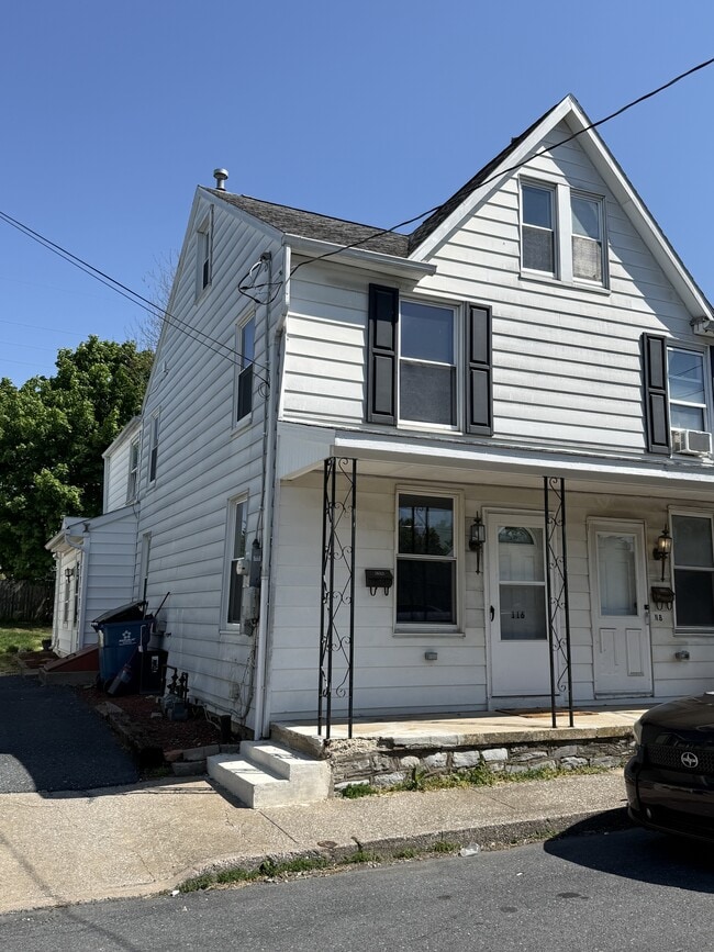 Photo - 116E E 2nd St