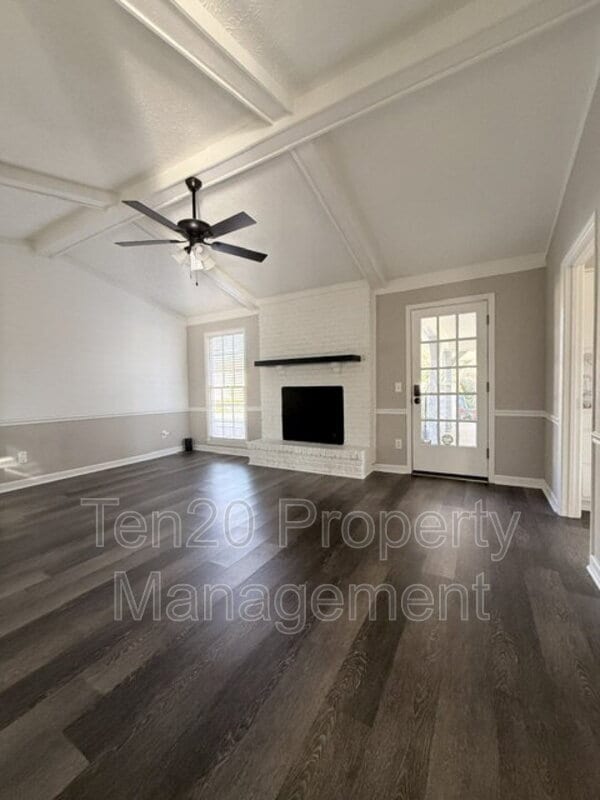 Photo - 7332 Kirkwood Dr
