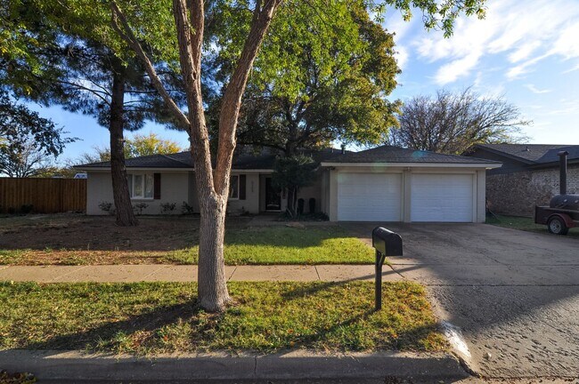 Beautiful 4 Bed 2.5 Bath in South Lubbock! - Beautiful 4 Bed 2.5 Bath in South Lubbock! House