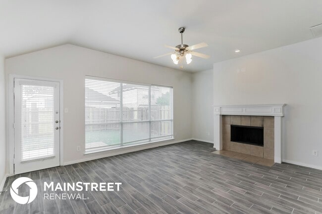 Photo - 1039 Barrymore Ln House