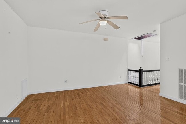 Photo - 4307 Locust St Unit 3