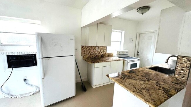 Photo - 1207 Marseille Dr Unit 31