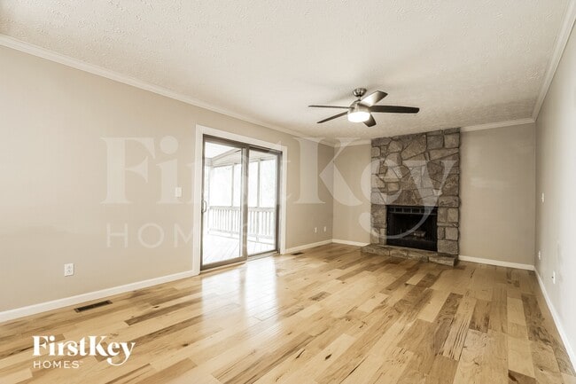 833 Lindenhaven Rd