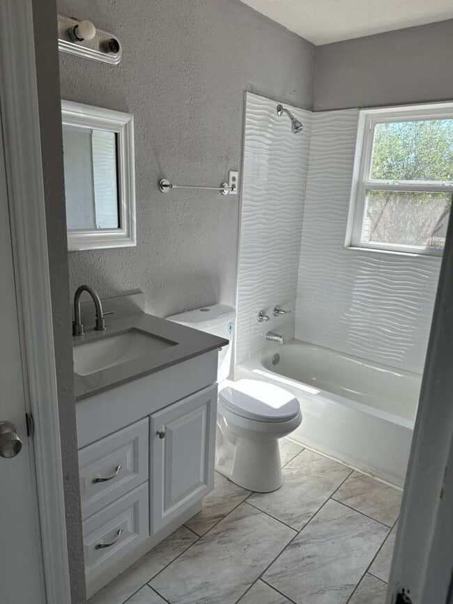 Photo - 1021 Pryor St