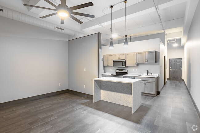 1 BR, 1 BA - 800 sf - Kitchen