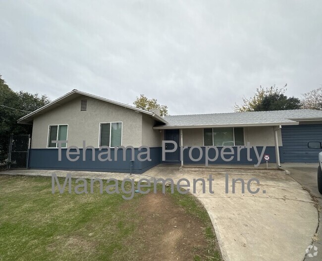 Building Photo - 3 Bedroom 2 Bath Red Bluff Rental