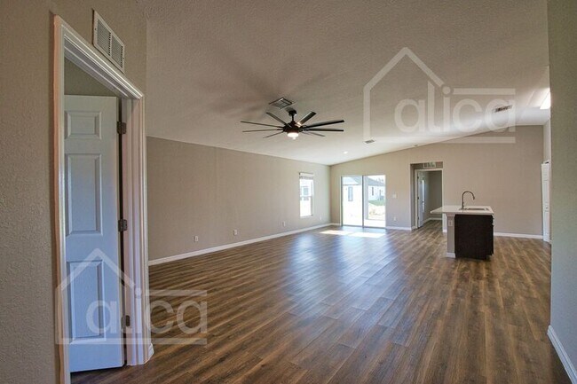 Photo - 2510 14th St SW