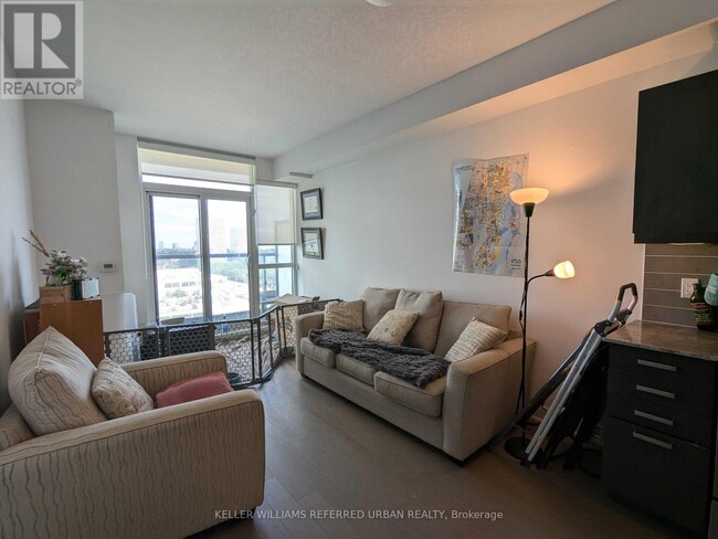 Photo - 1486 Bathurst St Unité 804