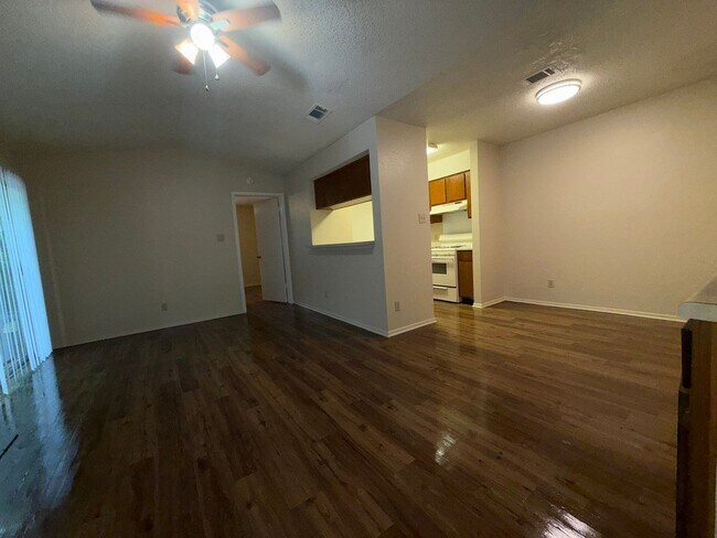 Photo - Vigil Properties2 (12812 Tomanet Trl) Unit A
