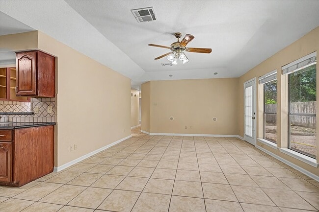 Photo - 7315 Foxside Ln