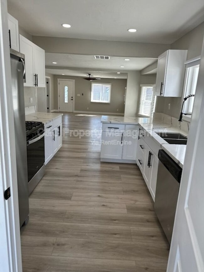 Photo - 1519 W 22nd Pl