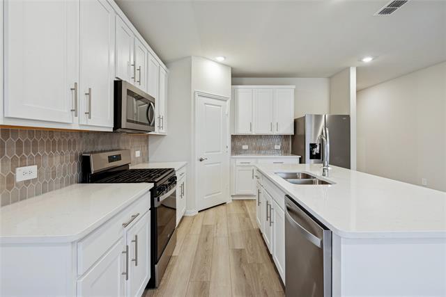 Photo - 2221 Horseshoe Ln