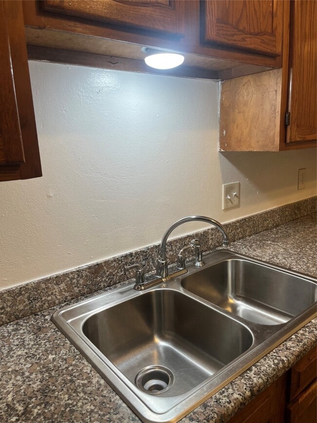 Photo - 7709 Rolling Ridge Dr