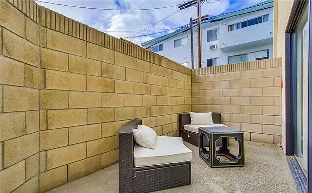 Photo - 1431 S Bedford St Unidad #4