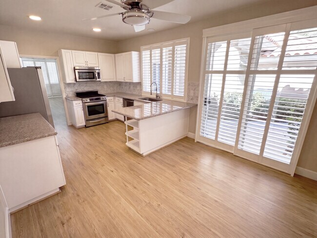 Photo - 4950 Crooked Stick Way