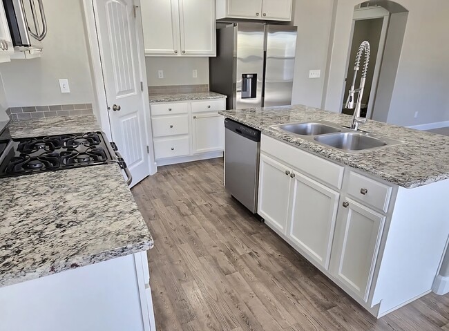 Photo - 5240 N Diamond Creek Ave