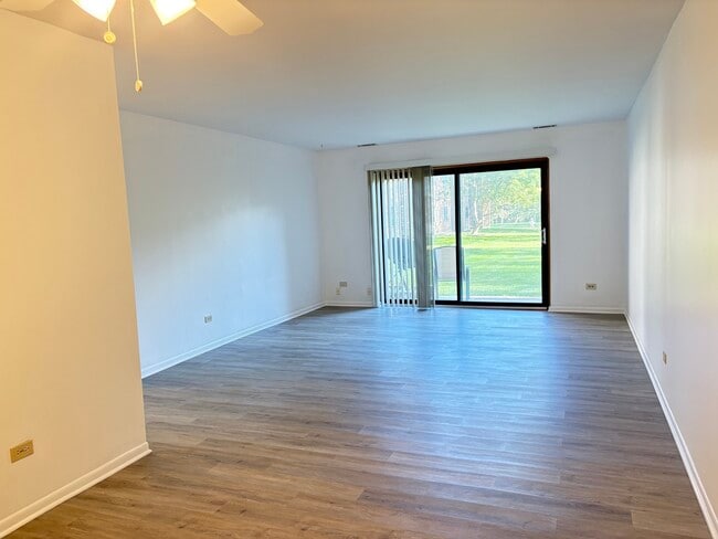 Photo - 1104 Castilian Ct Unit 109