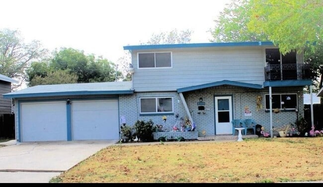 Building Photo - 4109 Field St Rental