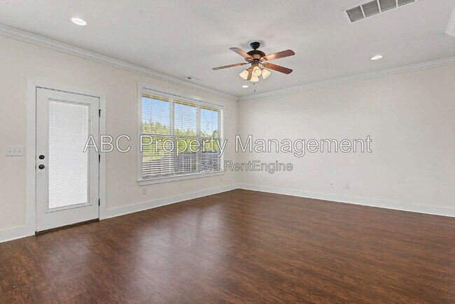 Photo - 3110 SW Riverstone Ave