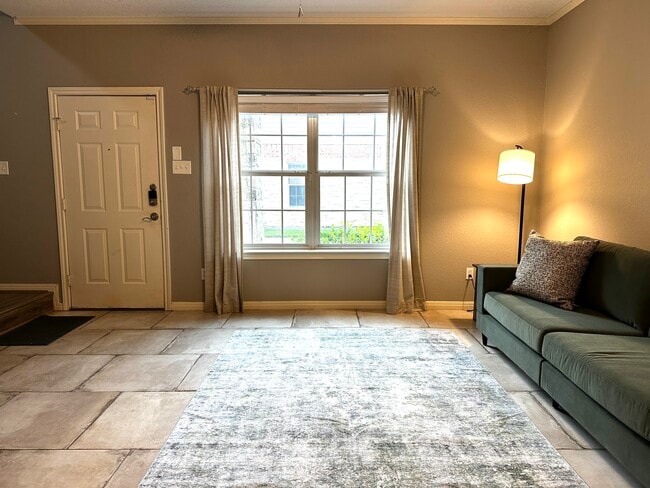 Photo - 2101 S 7th St