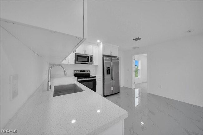 Photo - 3819 3rd St W Casa