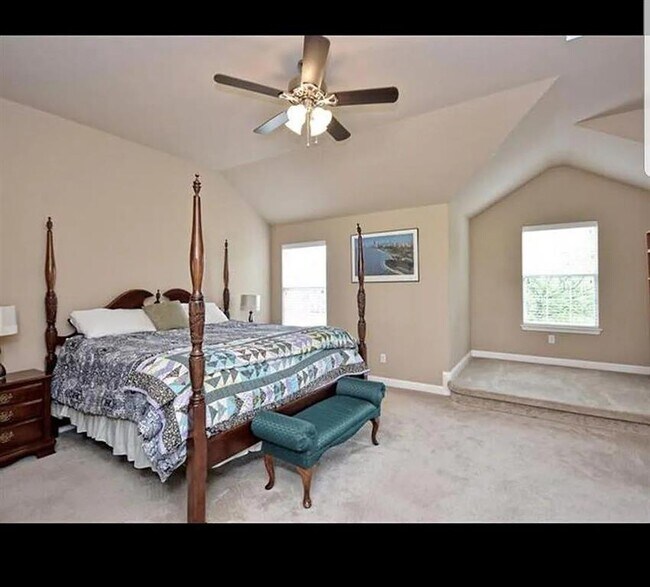 Photo - 2724 Lovett Ln