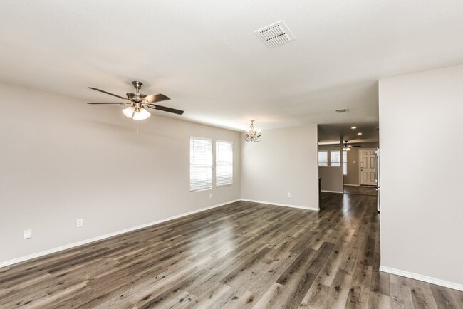 9104 Old Clydesdale Dr