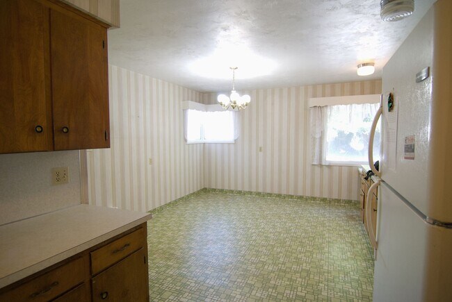 Photo - 10923 N 36th E