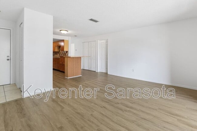 3461 Clark Rd