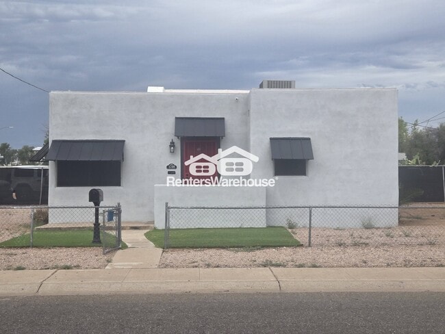 Photo - 1720 E Portland St