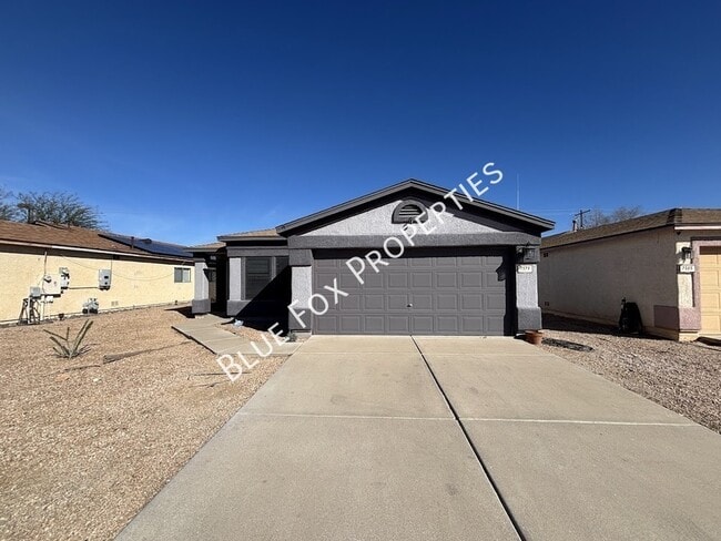 Building Photo - 7579 E Rhiannon Dr