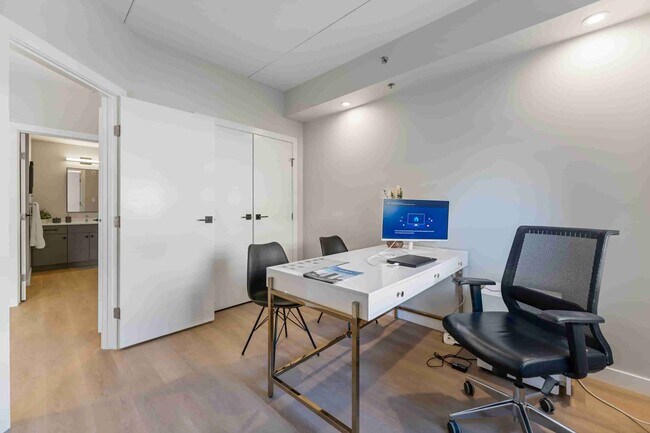 Photo - 2140 Portage Avenue