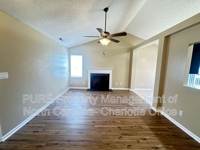Photo - 5903 Crosswinds Ct