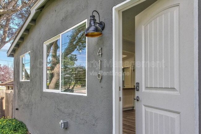 Photo - 419 Watson St