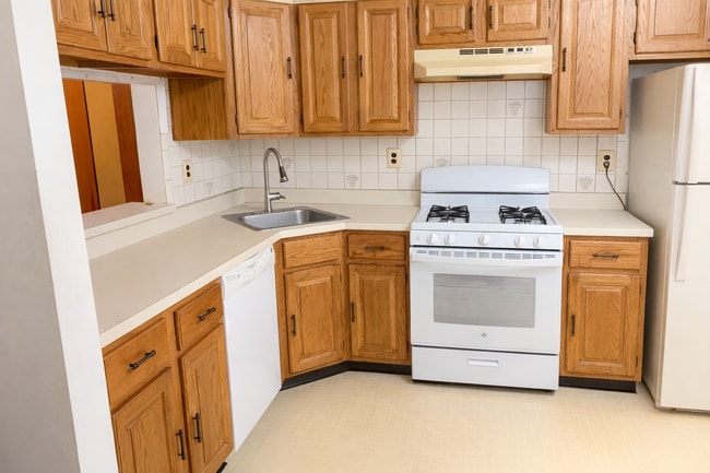 Photo - 177 Applegate Ln