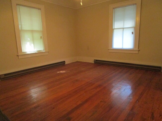 Photo - 2 Bedroom House on Boulevard