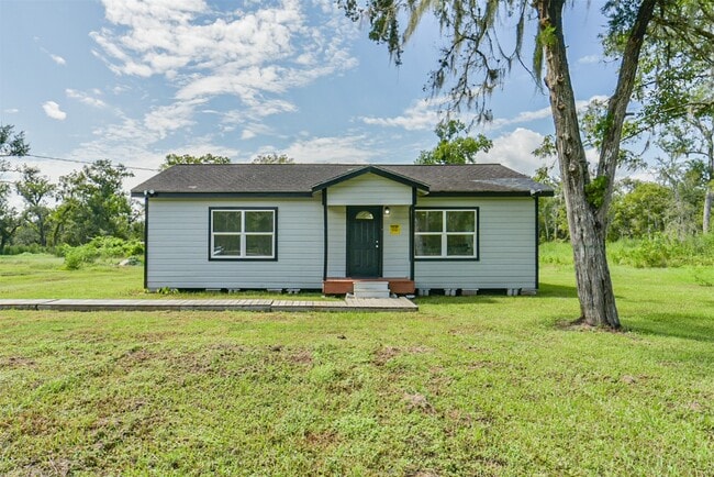 Building Photo - 2155 County Rd 348