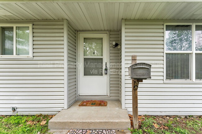 Photo - 716 E Locust St