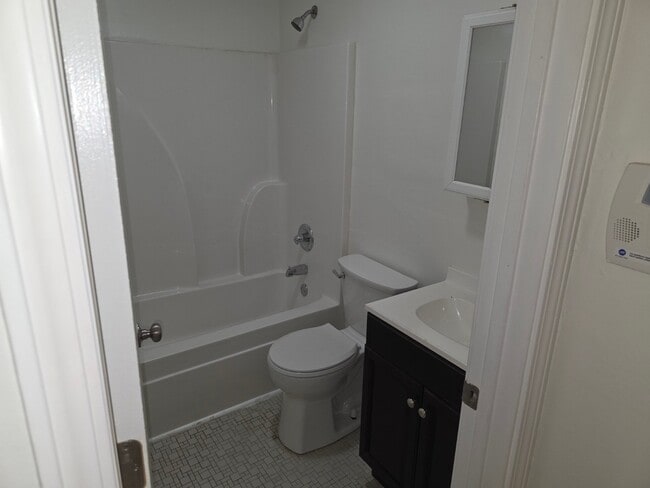 847 Northern St Unit B