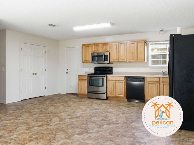 Photo - Charming 3-Bedroom Home with Spacious Open Layout – Minutes from Downtown Pensacola!