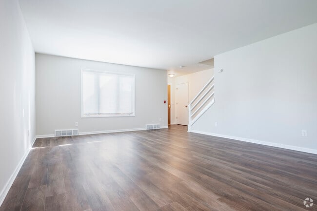 2BR, 2.5BA - 1250SF - Living Room