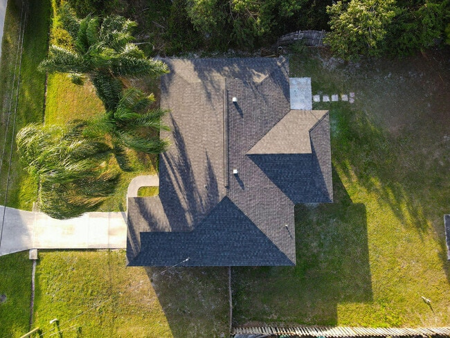 Photo - 1181 SW Sarto Ln