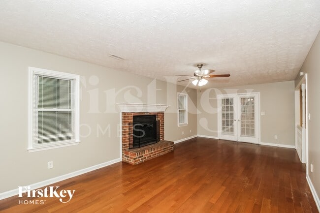 Photo - 307 Marble Ct