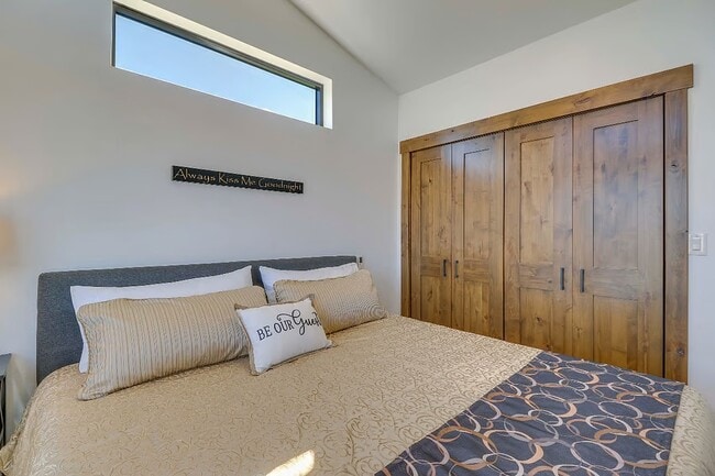 Photo - 1026 Farmhouse Ln