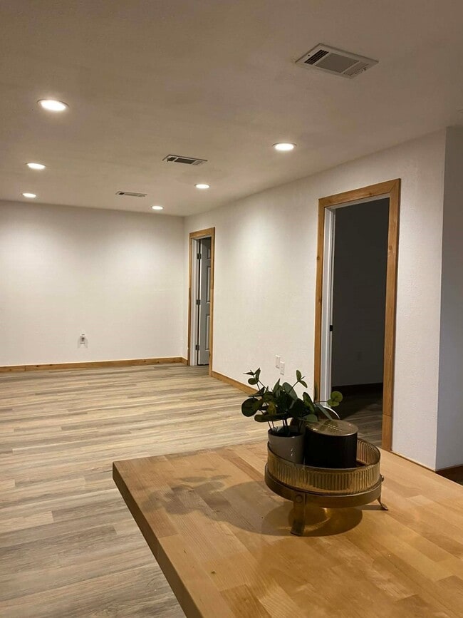 Photo - 19518 Barwick Dr