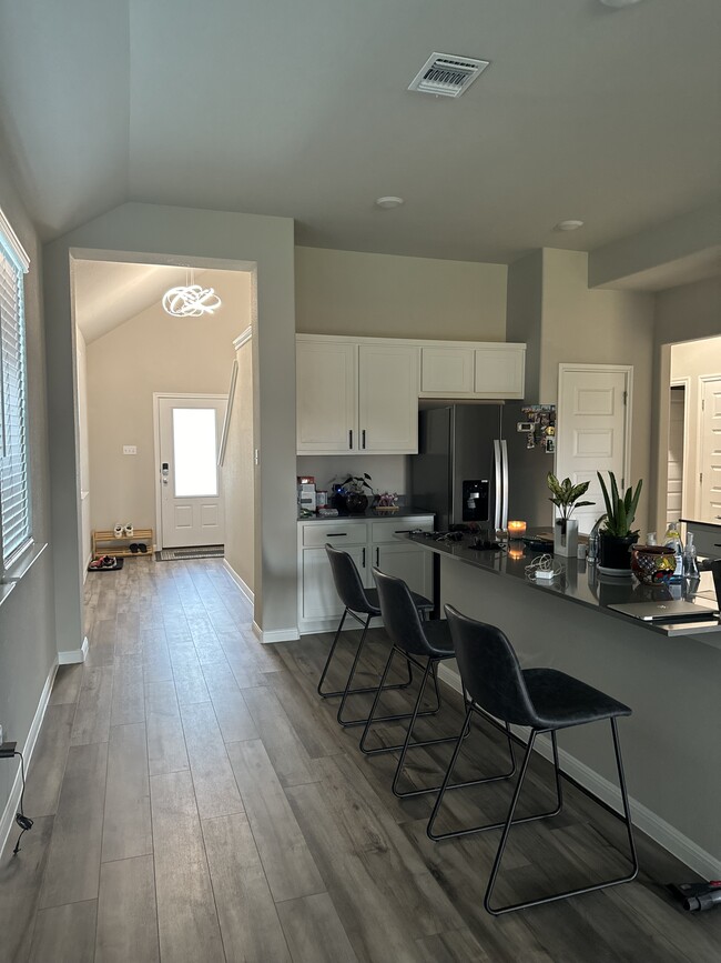 Kitchen - 112 Bendecido Loop Apartments